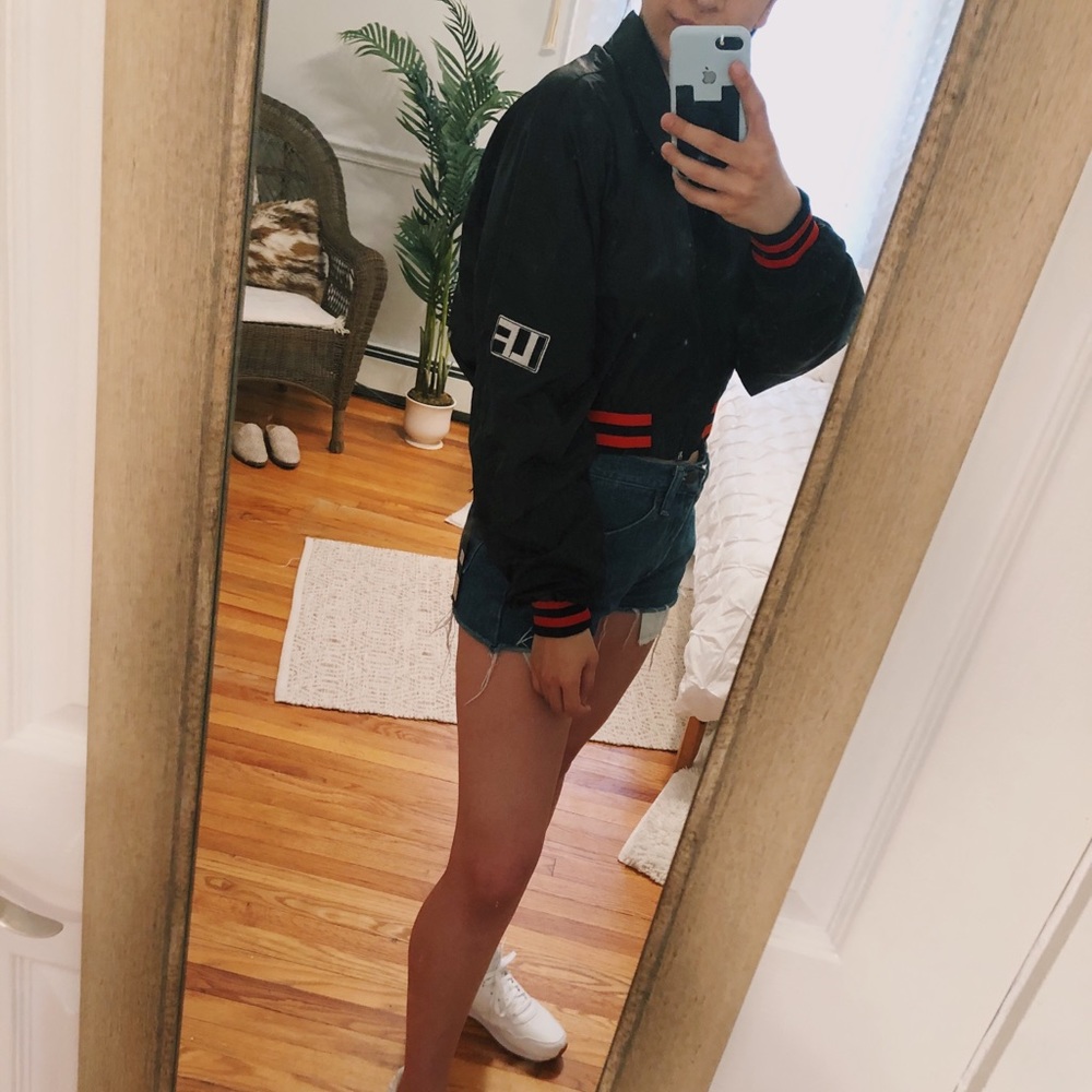 ✨LF Cropped bomber jacket *(NEW!!!)*✨